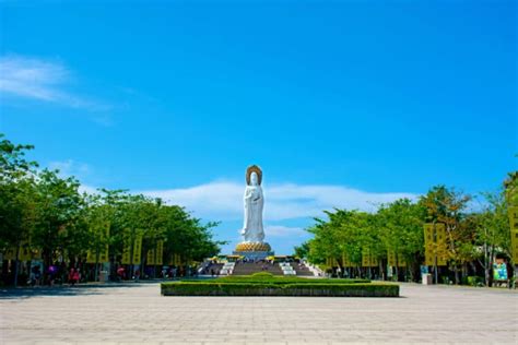 Top 25 places to visit in Hainan Island in 2021 (Lots of photos)