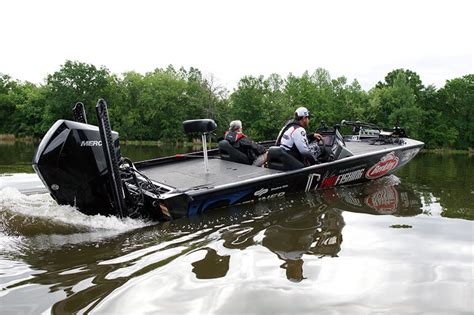 Advantages of Aluminum Bass Boats - Florida Sportsman