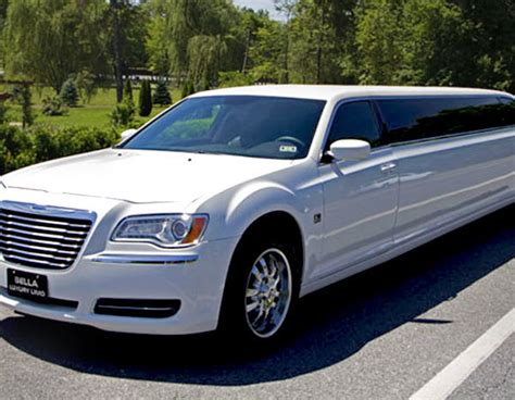 Super Stretch Limousines | Weddings | Bella Luxury Limousine