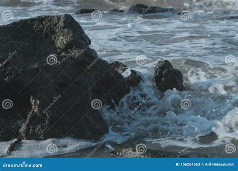 The Small Waves on the Beach Stock Image - Image of land, cereal: 156264863