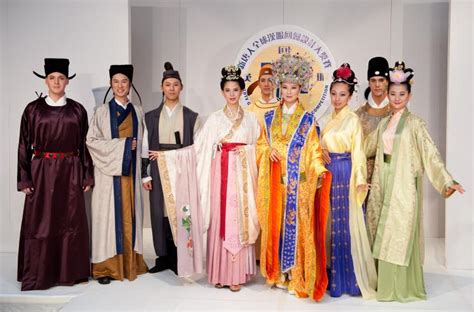 Shen Yun Costumes—Exploring the Fine Art of Chinese Dress (6 of 9) | Divine Art Series | The ...