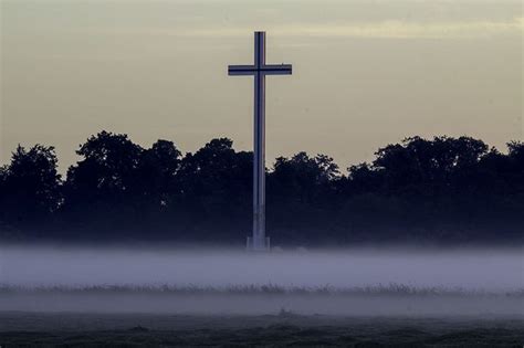 The Papal Cross Phoenix Park Dublin | Landscape photography, Cool landscapes, Pope john