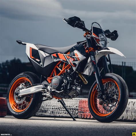 KTM KTM 690 SMC R - Moto.ZombDrive.COM