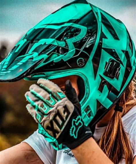 Fox helmet and gloves Motocross Girls, Motorcross Bike, Motocross Helmets, Motorbike Girl, Fox ...