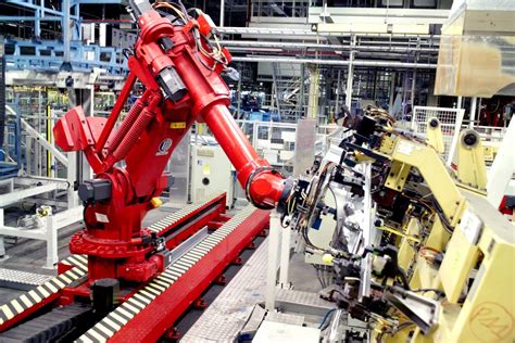 Industrial Robots: Facilitating Manufacturing Processes