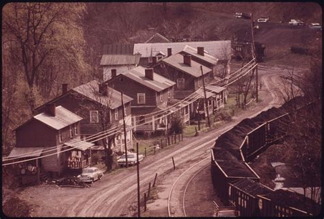 Old Coal Mining Towns of Appalachia Linger in the Past | Owlcation