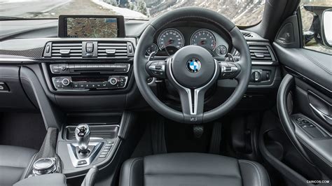 BMW M3 Saloon (UK-Version) | 2015MY | Interior | Caricos