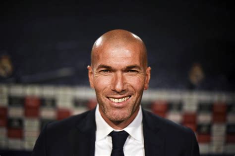 zinedine zidane, real madrid, football Wallpaper, HD Sports 4K Wallpapers, Images and Background ...