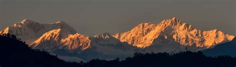 Top Seven places to view sunrise over Kanchenjunga mountain