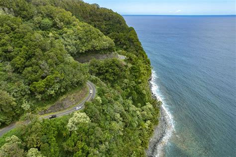 The 12 Best Guided and Private Road to Hana Tours in Maui