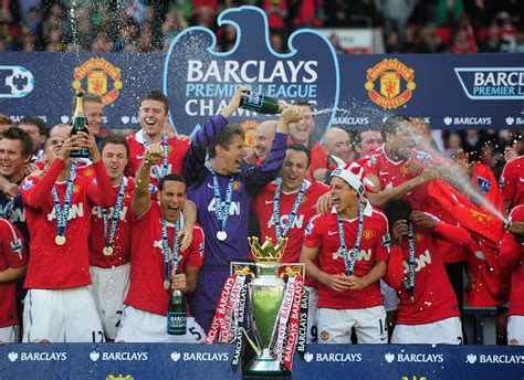 Manchester United Premier League Fixtures 2011-12: 10 Key Games for Champions | News, Scores ...