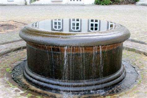 Free Images : structure, building, castle, courtyard, fountain, historically, water feature ...