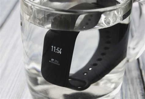 Waterproof Fitbit Watches – Your Best Bets in 2023 - Superwatches