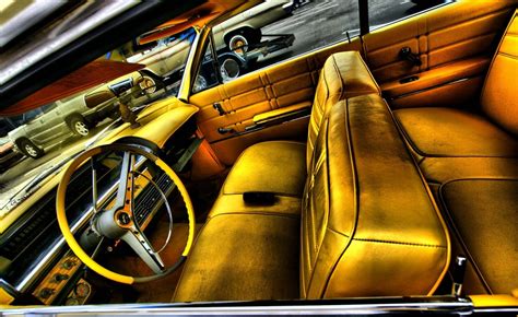 lowrider interior | HDR creme