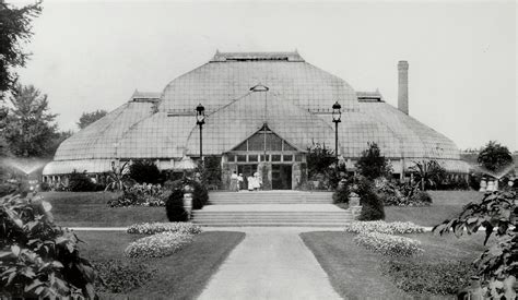 Conservatory & Gardens | Lincoln Park Conservancy