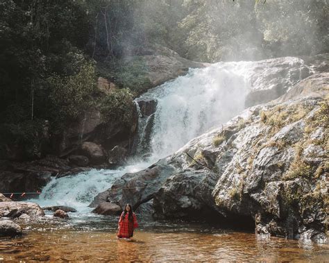 5 Prettiest Waterfalls In Munnar You MUST Visit!