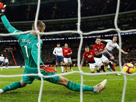 Tottenham vs Manchester United: David de Gea puts his…