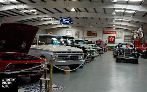 Bennett Classic Antique Car Museum - Automotive Museum Guide