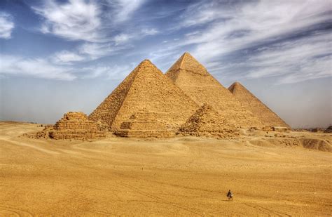 Aesthetics Exploration 2019: Pyramids of Giza – Aesthetics of Design