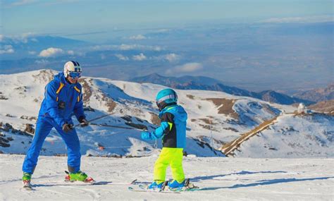 Learn skiing in Sierra Nevada: 4 facts about the ski resort