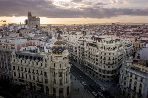 Madrid Self-Guided Walking Tour: PERFECT for First Timers