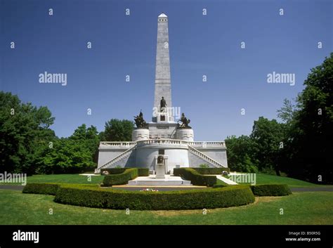 Abraham Lincoln burial tomb Springfield Illinois Stock Photo - Alamy