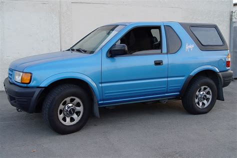 Isuzu Amigo Hardtop and Rodeo Sport Hardtops for All Isuzu Sport Trucks