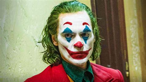 Joker 2: First Look at Joaquin Phoenix Filming In Gotham (Photos)