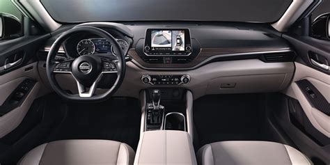 2021 Nissan ALTIMA - Interior & Exterior Design, Colors & Photo Gallery