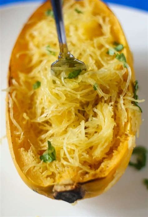 How to Roast Spaghetti Squash - Everyday Eileen