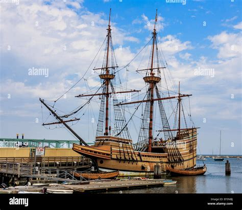 Ship Mayflower High Resolution Stock Photography and Images - Alamy