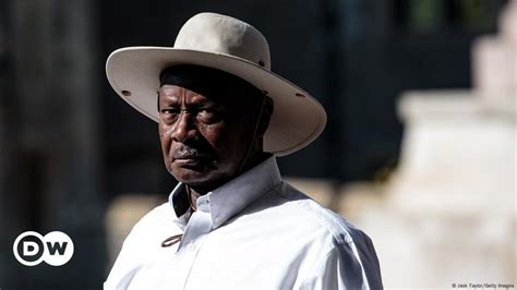 Yoweri Museveni: From reformer to autocrat – DW – 01/13/2021