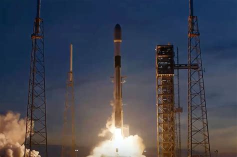 SpaceX launches 23 Starlink satellites from Florida (video) | Space