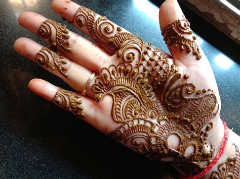 80+ Amazing Karva Chauth Mehndi Designs – Body Art Guru