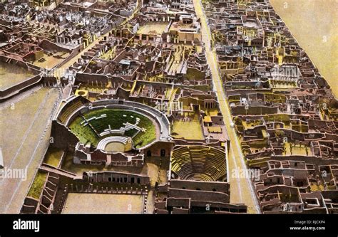 Aerial view of the ruins of pompeii hi-res stock photography and images - Alamy