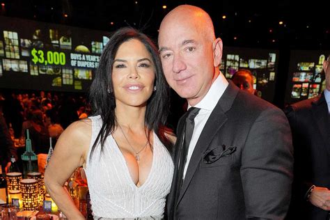 Jeff Bezos' Partner Lauren Sánchez Was Rejected as Flight Attendant Because of Weight