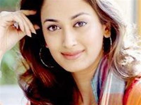 Gayatri Joshi Height, Age, Family, Wiki, News, Videos, Discussion & More