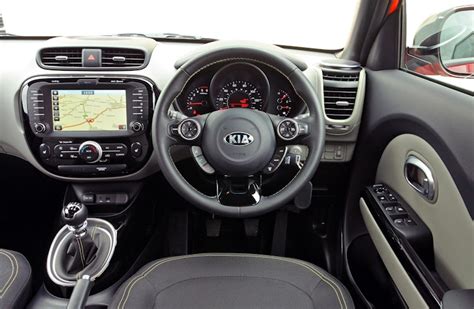 Kia Soul Interior & Infotainment | carwow