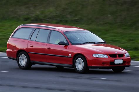 Holden Commodore Wagon (VT) 3.8 i V6 Acclaim (207 Hp)