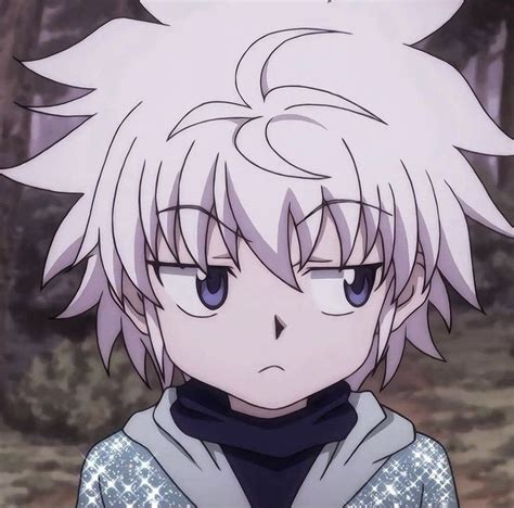 an anime character with white hair and blue eyes looking at something in the distance behind him