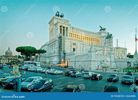 Monument of Victor Emmanuel in Piazza Venezia in Rome Editorial Stock ...