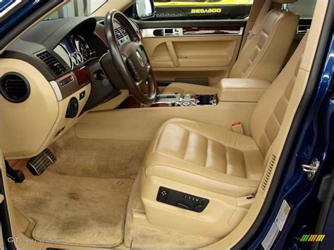 Pure Beige Interior 2004 Volkswagen Touareg V8 Photo #47962800 | GTCarLot.com