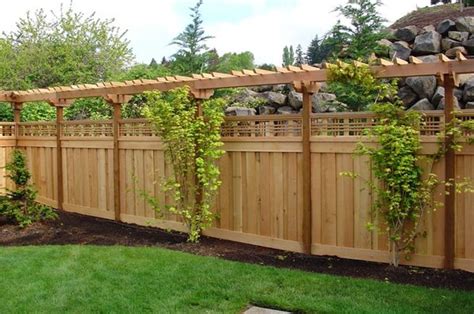 Backyard Fencing Ideas - Landscaping Network