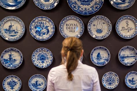 Royal Delft: Delft Blue factory & museum - Holland Welcome