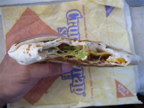 Review: Taco Bell - Crunchwrap Supreme