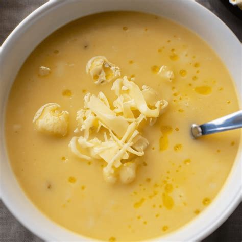 25-Minutes Wisconsin Cheese Soup Recipe (Comforting Meal) - Soup Chick