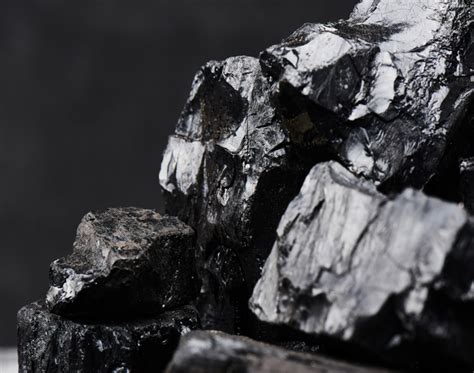 Anthracite vs Normal Coal: Understanding the Key Differences | Legacy ...