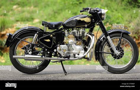 Royal Enfield bullet G2 350 cc moto vintage 1960 Photo Stock - Alamy