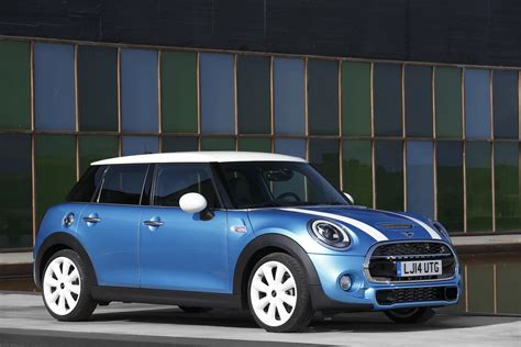 2015 MINI Cooper 5 Door Revealed In Official Images