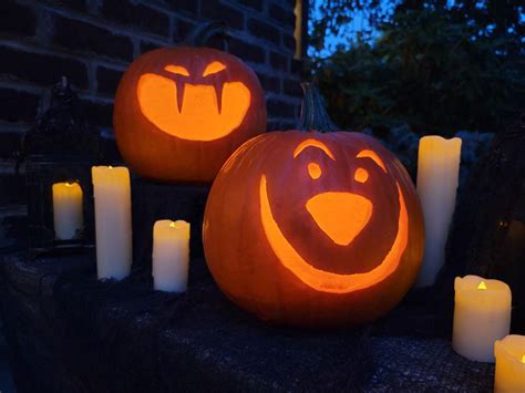 Vampire Pumpkin Carving